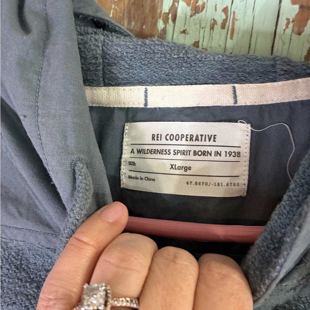 REI Cooperative grey organic cotton hemp blend hoodie - Picture 2 of 7